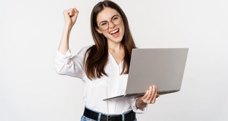 Ilustrasi semangat bekerja. (Foto : Freepik)